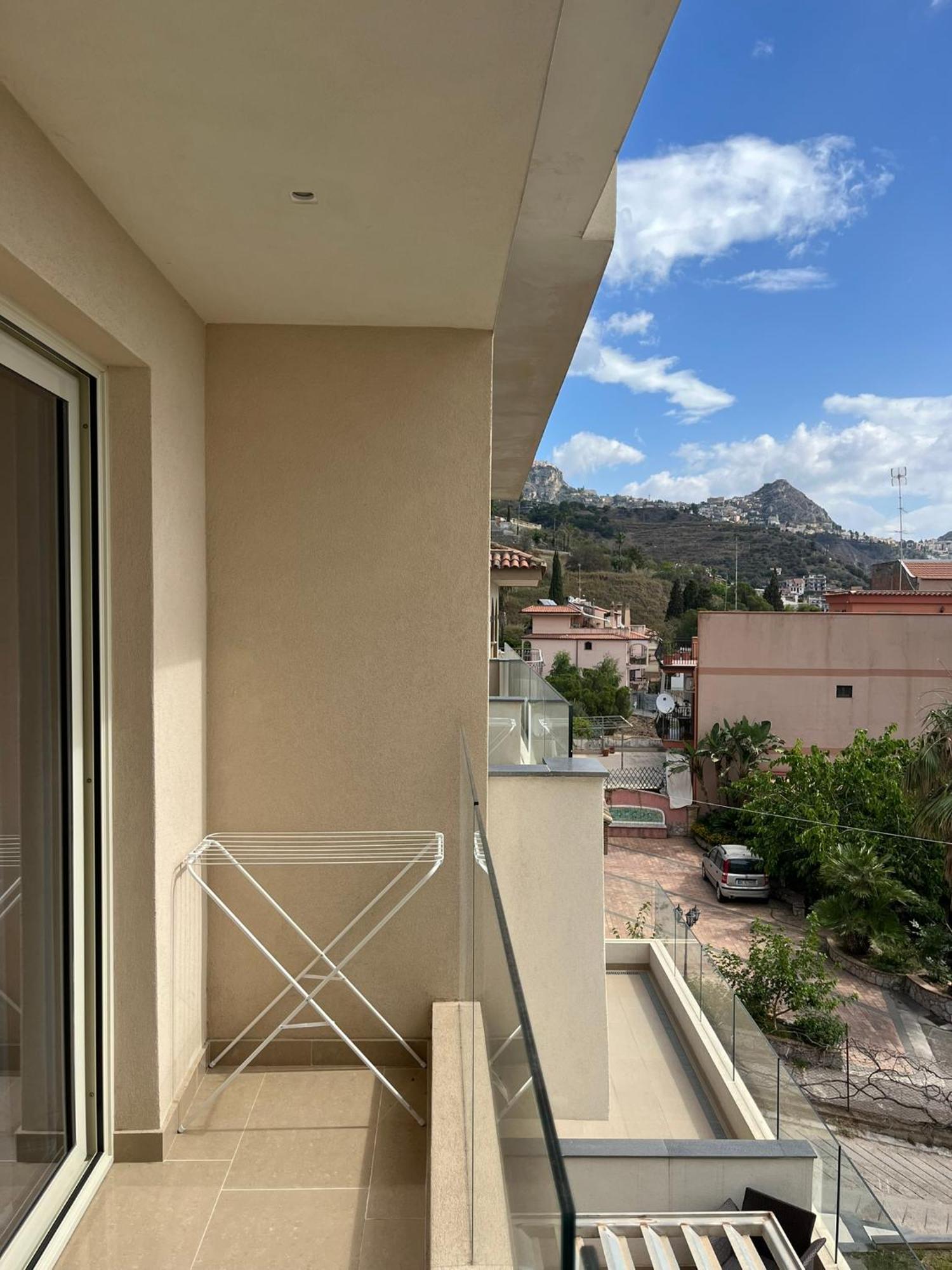 Ig - "Villa Don Antonio" Apartments Giardini Naxos Exterior photo